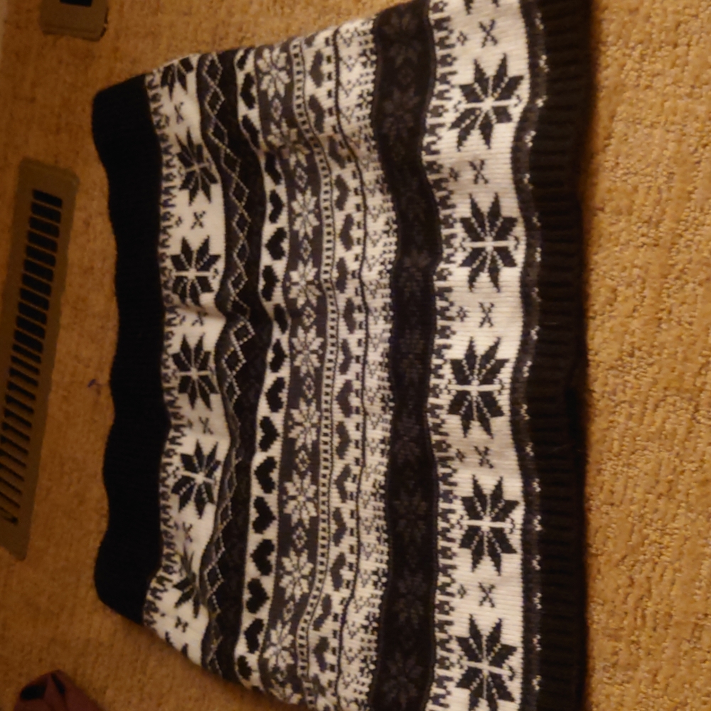 COPY - Sweater snowflake skirt